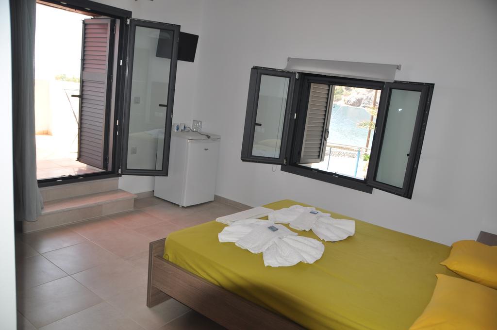 Paralia Guest House Agia Roumeli Exteriér fotografie